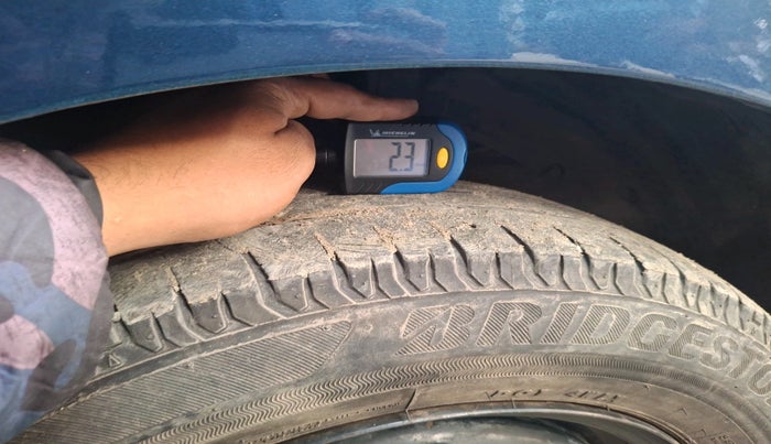 2021 Maruti Ertiga ZXI+ SHVS, Petrol, Manual, 82,680 km, tyre