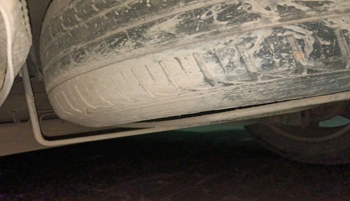 2015 Renault Duster 85 PS RXL DIESEL, Diesel, Manual, 1,13,519 km, tyre