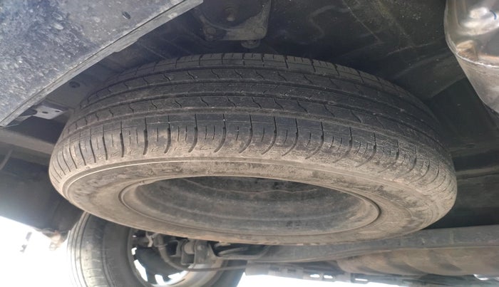 2022 KIA CARENS PRESTIGE PLUS 1.4 PETROL 7 STR, Petrol, Manual, 52,035 km, tyre