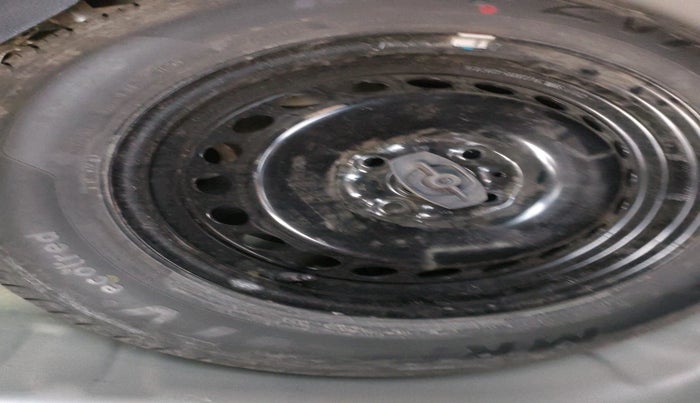 2021 Maruti Baleno DELTA PETROL 1.2, Petrol, Manual, 31,015 km, tyre