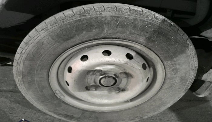 2011 Maruti Alto LXI, Petrol, Manual, 60,303 km, tyre