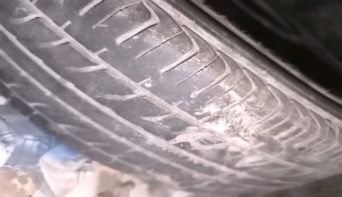 2011 Maruti Alto LXI, Petrol, Manual, 60,303 km, tyre