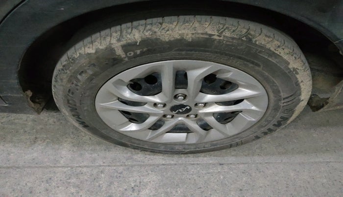 2023 KIA CARENS PRESTIGE 1.5 DIESEL IMT 7 STR, Diesel, Manual, 82,535 km, tyre