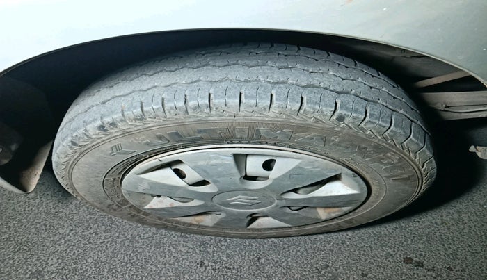 2023 Maruti Eeco 5 STR AC, Petrol, Manual, 28,694 km, tyre