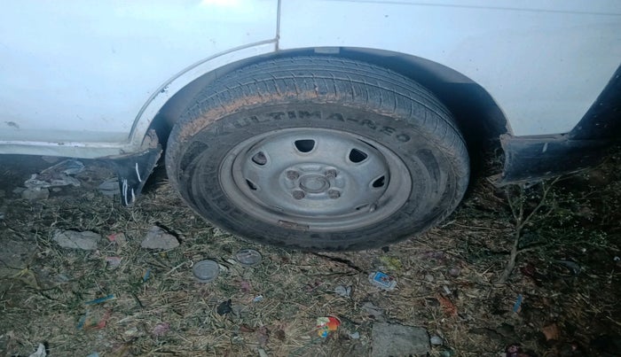 2012 Maruti Eeco 5 STR WITH A/C+HTR, Petrol, Manual, 1,00,831 km, tyre