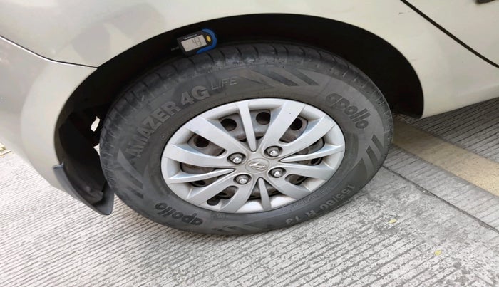 2013 Hyundai i10 MAGNA 1.1, Petrol, Manual, 75,594 km, tyre