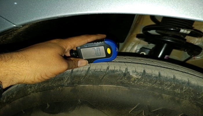 2025 Maruti Swift VXi, Petrol, Manual, 643 km, tyre