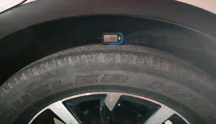 2018 Mahindra XUV500 W11 AT, Diesel, Automatic, 95,104 km, tyre