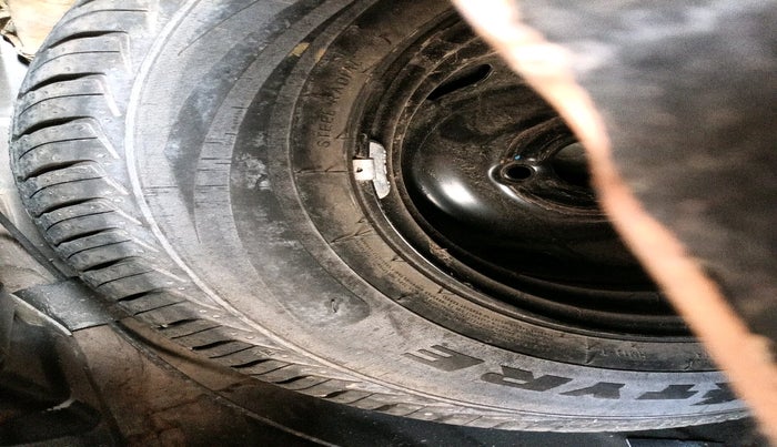 2017 Renault Kwid CLIMBER 1.0 AMT, Petrol, Automatic, 34,611 km, tyre