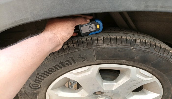 2017 Renault Kwid CLIMBER 1.0 AMT, Petrol, Automatic, 34,611 km, tyre