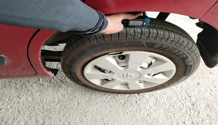 2014 Maruti Wagon R 1.0 LXI, Petrol, Manual, 35,673 km, tyre