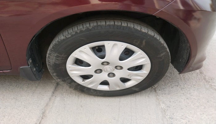 2015 Honda Amaze 1.2L I-VTEC SX, Petrol, Manual, 88,676 km, tyre