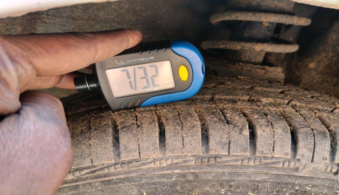 2011 Maruti Alto K10 LXI, Petrol, Manual, 74,184 km, tyre