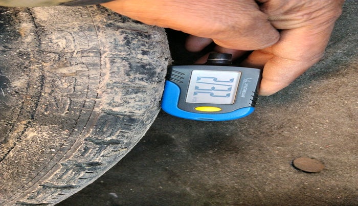 2011 Maruti Alto K10 LXI, Petrol, Manual, 74,184 km, tyre