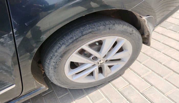 2018 Skoda Rapid STYLE 1.5 TDI AT, Diesel, Automatic, 1,27,771 km, tyre