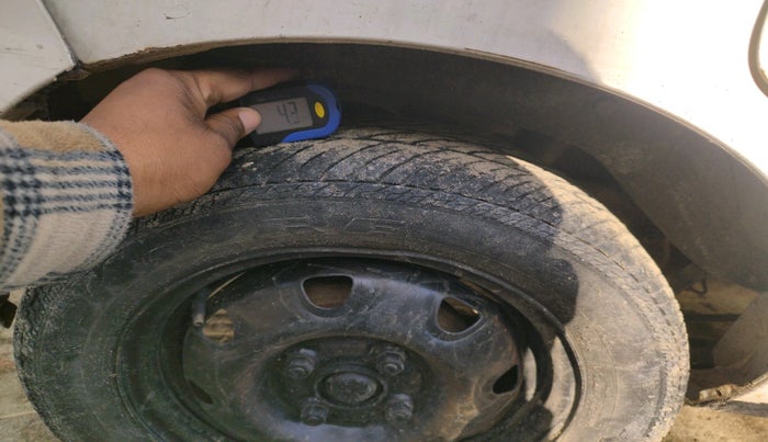 2016 Maruti Alto K10 VXI, Petrol, Manual, 75,911 km, tyre