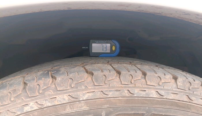 2017 Tata Safari Storme 2.2 EX 4X2, Diesel, Manual, 1,25,026 km, tyre