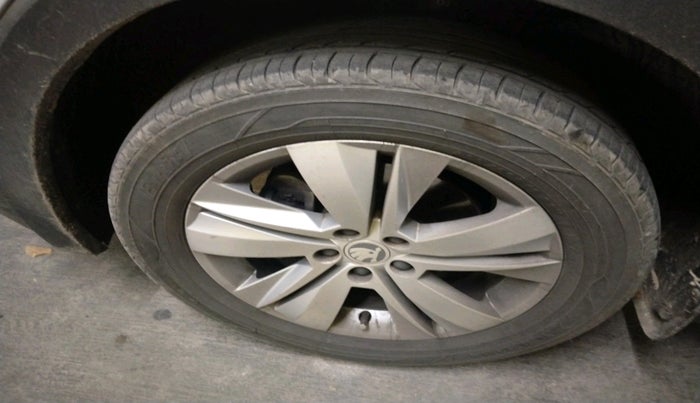 2021 Skoda KUSHAQ STYLE 1.5L TSI MT, Petrol, Manual, 1,46,975 km, tyre