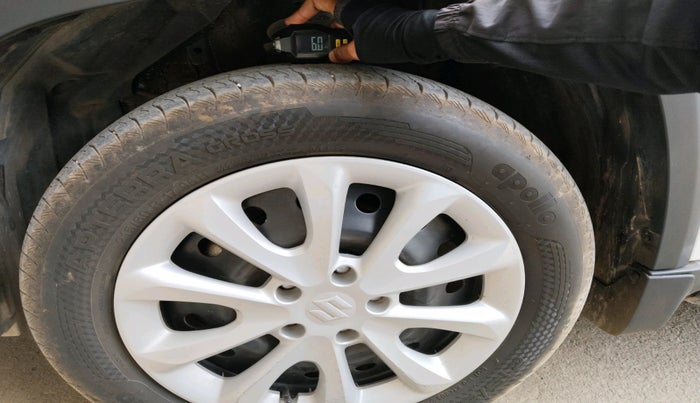 2023 Maruti Grand Vitara SIGMA SMART HYBRID, Petrol, Manual, 5,093 km, tyre