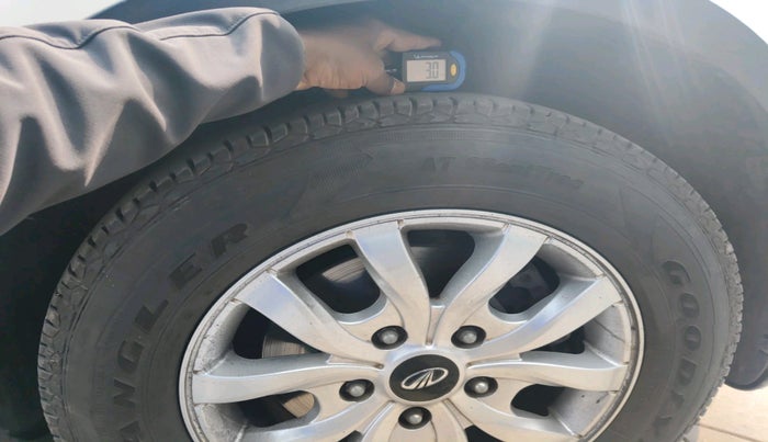 2019 Mahindra XUV500 W9 AT, Diesel, Automatic, 66,921 km, tyre