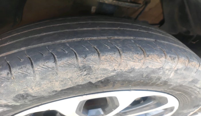 2023 Maruti Grand Vitara SIGMA SMART HYBRID, Petrol, Manual, 47,830 km, tyre