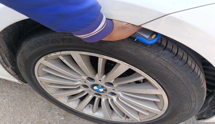 2016 BMW 3 Series 320D GT LUXURY LINE, Diesel, Automatic, 1,55,692 km, tyre