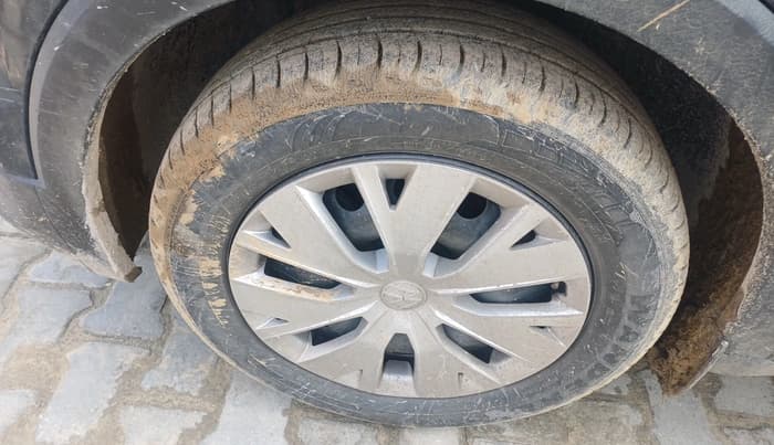 2024 Volkswagen TAIGUN COMFORTLINE 1.0 TSI MT, Petrol, Manual, 13,208 km, tyre