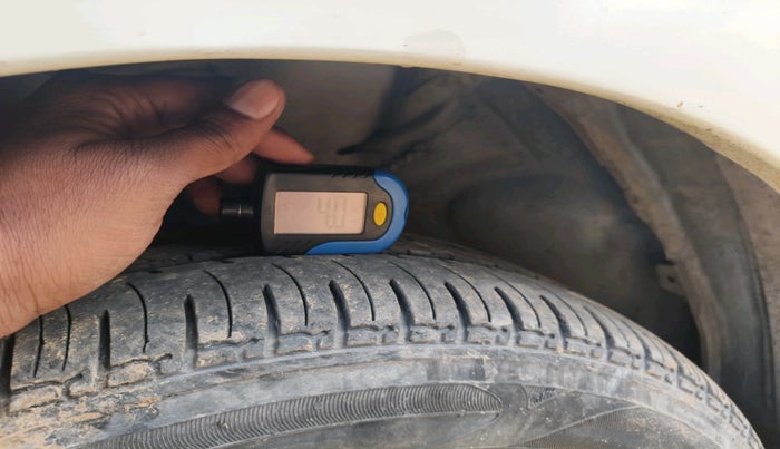 2014 Renault Pulse RXL DIESEL, Diesel, Manual, 1,31,341 km, tyre