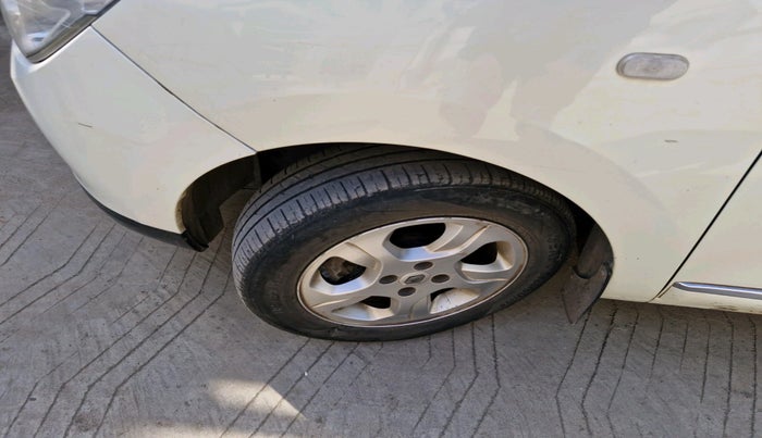 2016 Renault Lodgy 110 PS RXZ 8 STR, Diesel, Manual, 1,41,683 km, tyre