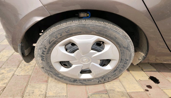 2016 Tata Tiago XZ PETROL, Petrol, Manual, 54,457 km, tyre