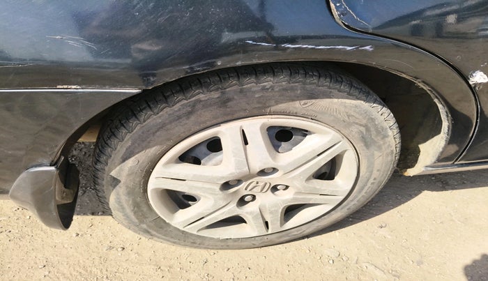 2006 Honda City 1.5L GXI, Petrol, Manual, 1,47,412 km, tyre