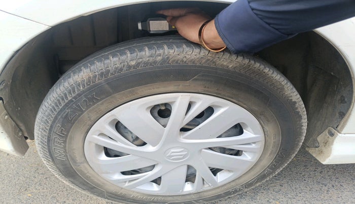 2013 Maruti Swift VDI, Diesel, Manual, 90,562 km, tyre