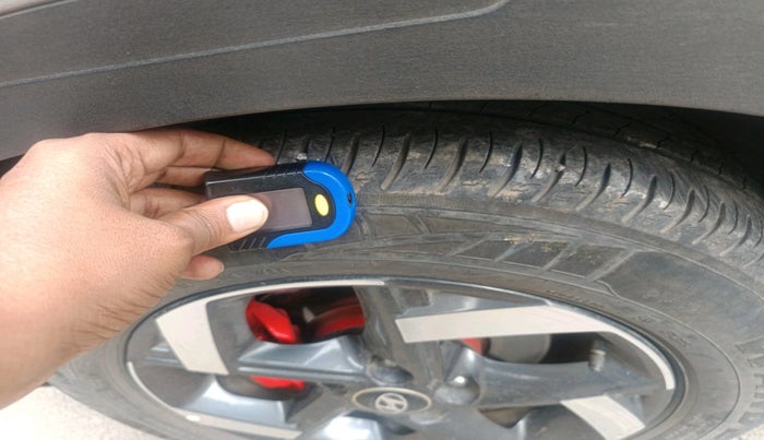 2019 Hyundai VENUE SX PLUS 1.0 TURBO DCT, Petrol, Automatic, 91,000 km, tyre