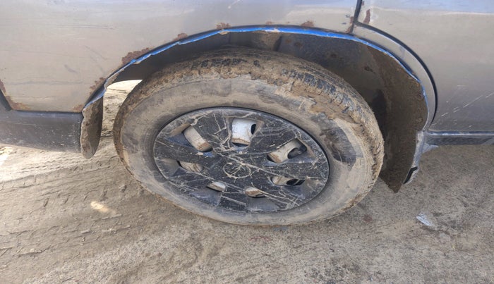 2018 Maruti Eeco 5 STR WITH A/C+HTR CNG, Petrol, Manual, 1,40,512 km, tyre