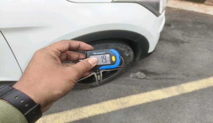 2017 Hyundai Creta E PLUS 1.6 PETROL, Petrol, Manual, 56,065 km, tyre