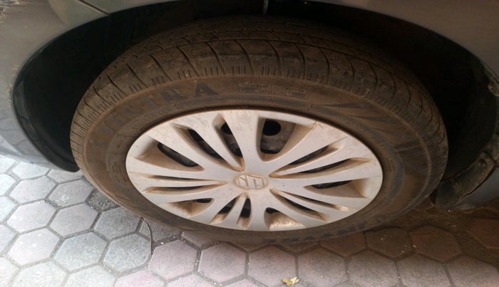 2015 Maruti Ertiga VXI, Petrol, Manual, 35,982 km, tyre