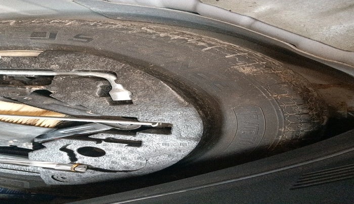 2024 Mahindra XUV 3XO AX7 1.2 TGDi, Petrol, Manual, 24,189 km, tyre