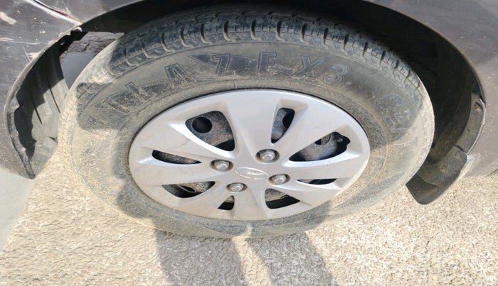 2011 Hyundai i10 MAGNA 1.2, Petrol, Manual, 69,895 km, tyre