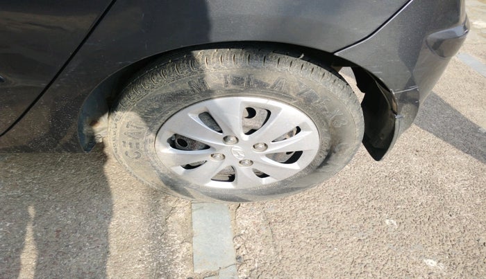 2011 Hyundai i10 MAGNA 1.2, Petrol, Manual, 69,895 km, tyre