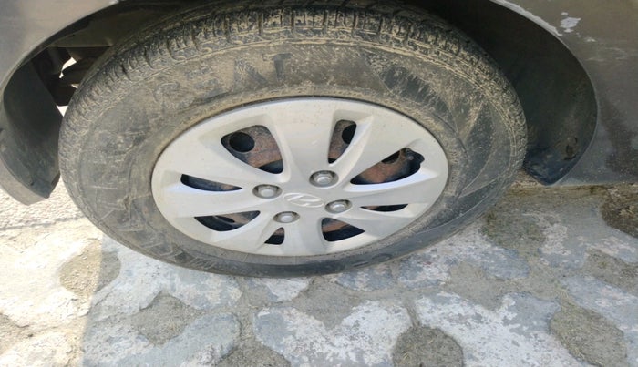 2011 Hyundai i10 MAGNA 1.2, Petrol, Manual, 69,895 km, tyre