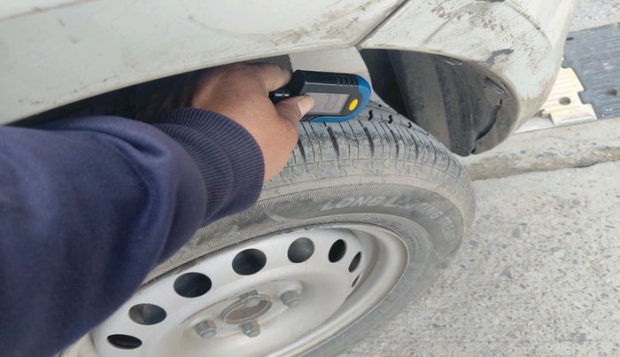 2015 Maruti Swift LXI, Petrol, Manual, 93,240 km, tyre