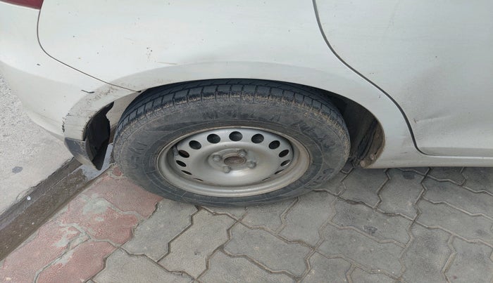 2015 Maruti Swift LXI, Petrol, Manual, 93,240 km, tyre