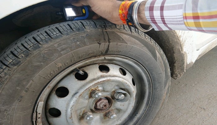 2012 Hyundai Eon ERA, Petrol, Manual, 40,670 km, tyre