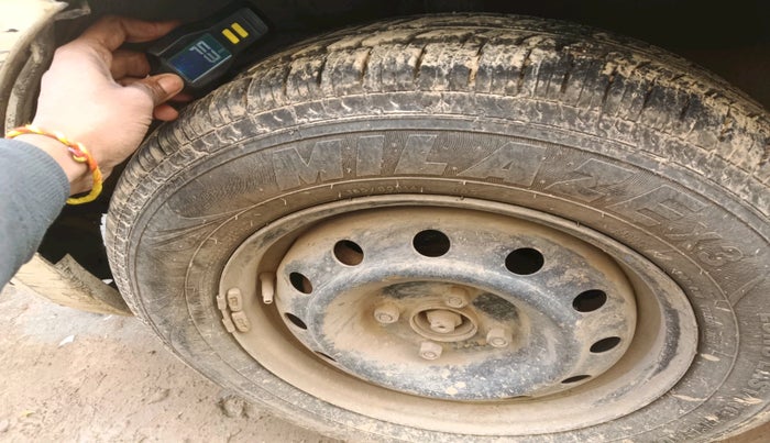 2018 Maruti Dzire VXI, Petrol, Manual, 76,991 km, tyre