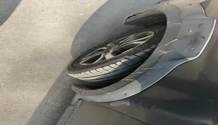 2018 Honda WR-V 1.5L I-DTEC VX MT, Diesel, Manual, 2,21,354 km, tyre