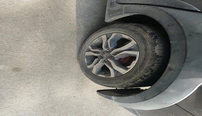 2018 Honda WR-V 1.5L I-DTEC VX MT, Diesel, Manual, 2,21,354 km, tyre