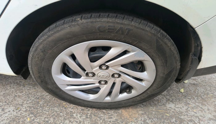 2022 Hyundai AURA S 1.2 CNG, Petrol, Manual, 88,293 km, tyre