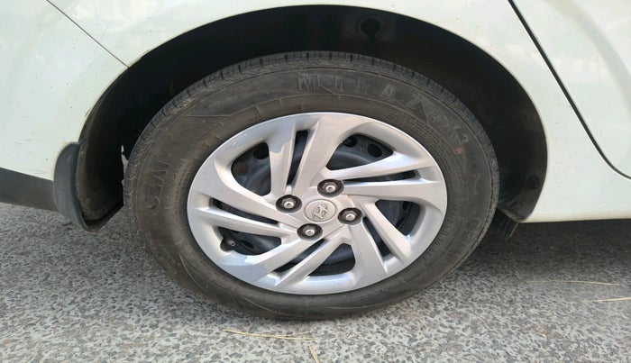 2022 Hyundai AURA S 1.2 CNG, Petrol, Manual, 88,293 km, tyre