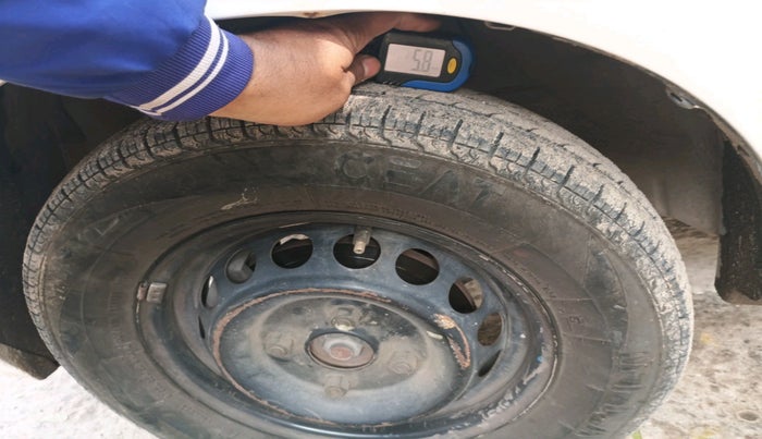 2017 Maruti Alto 800 LXI, Petrol, Manual, 57,139 km, tyre