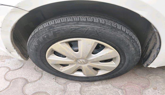 2011 Maruti Swift Dzire VXI, Petrol, Manual, 1,05,033 km, tyre
